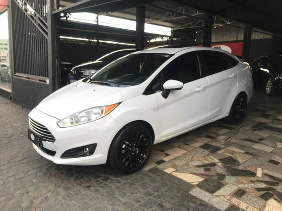 FORD FIESTA 1.6 TITANIUM PLUS SEDAN 16V FLEX 4P POWERSHIFT